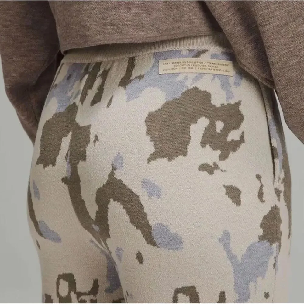 NWT LULULEMON LAB *Rare Merino Wool Knit High Rise Slouch Pant in Multi Size M - Picture 3 of 9